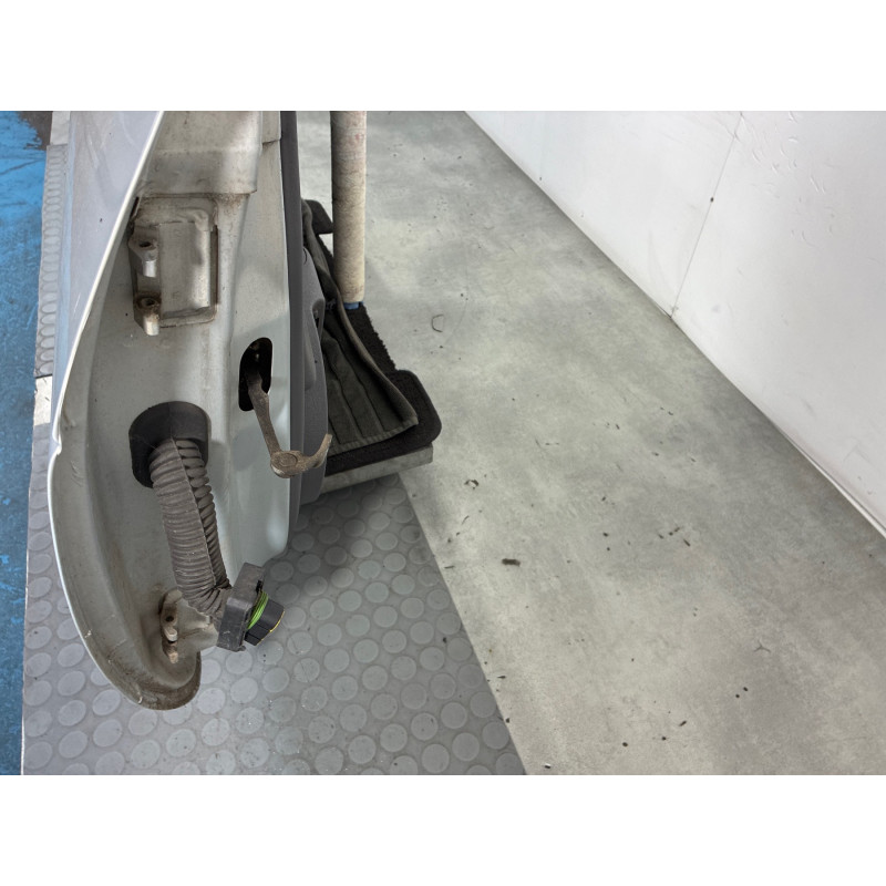 Porte avant droit RENAULT MEGANE 1 Photo n°3