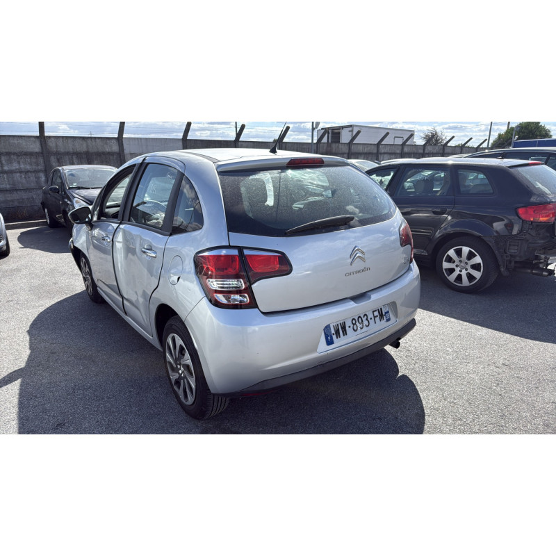 Aile avant droit CITROEN C3 2 Photo n°8