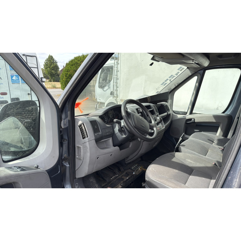 Porte avant droit CITROEN JUMPER 3 Photo n°14