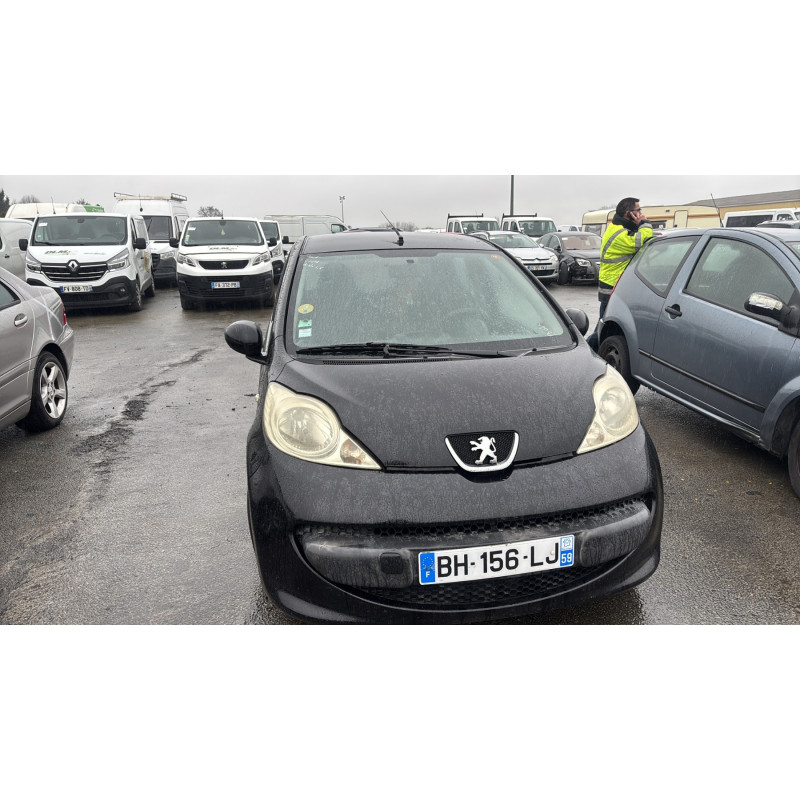 Porte avant droit PEUGEOT 107 Photo n°16