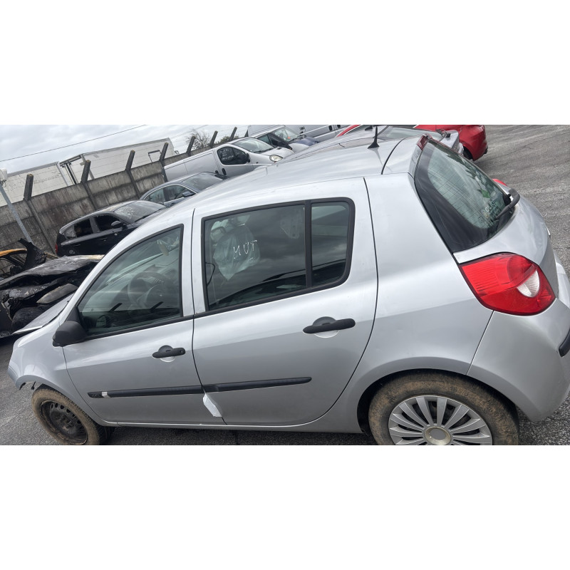 Porte arriere gauche RENAULT CLIO 3 Photo n°14