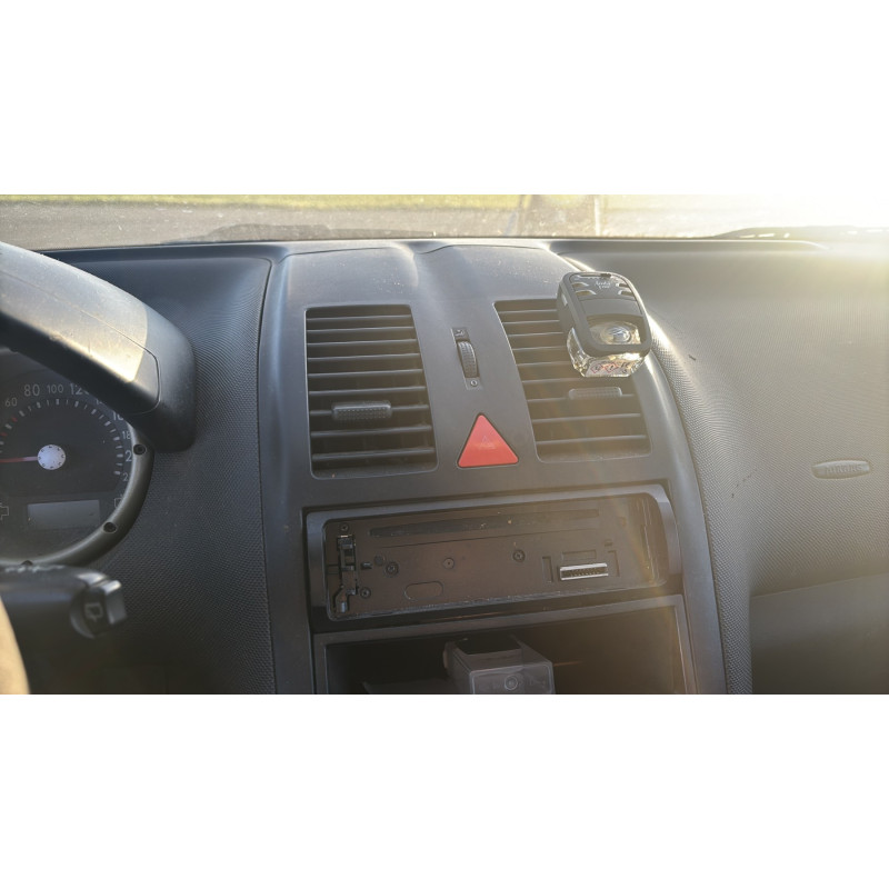 Capot VOLKSWAGEN POLO 3 Photo n°19