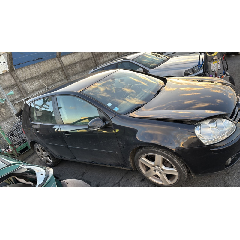 Capot VOLKSWAGEN GOLF 5 Photo n°17