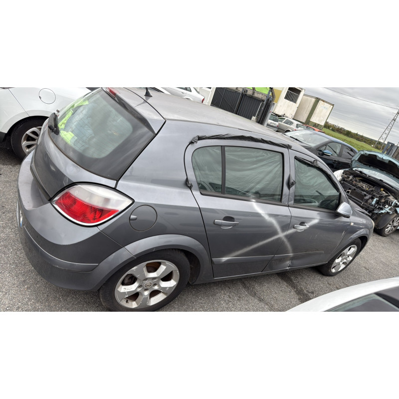 Capot OPEL ASTRA H Photo n°11