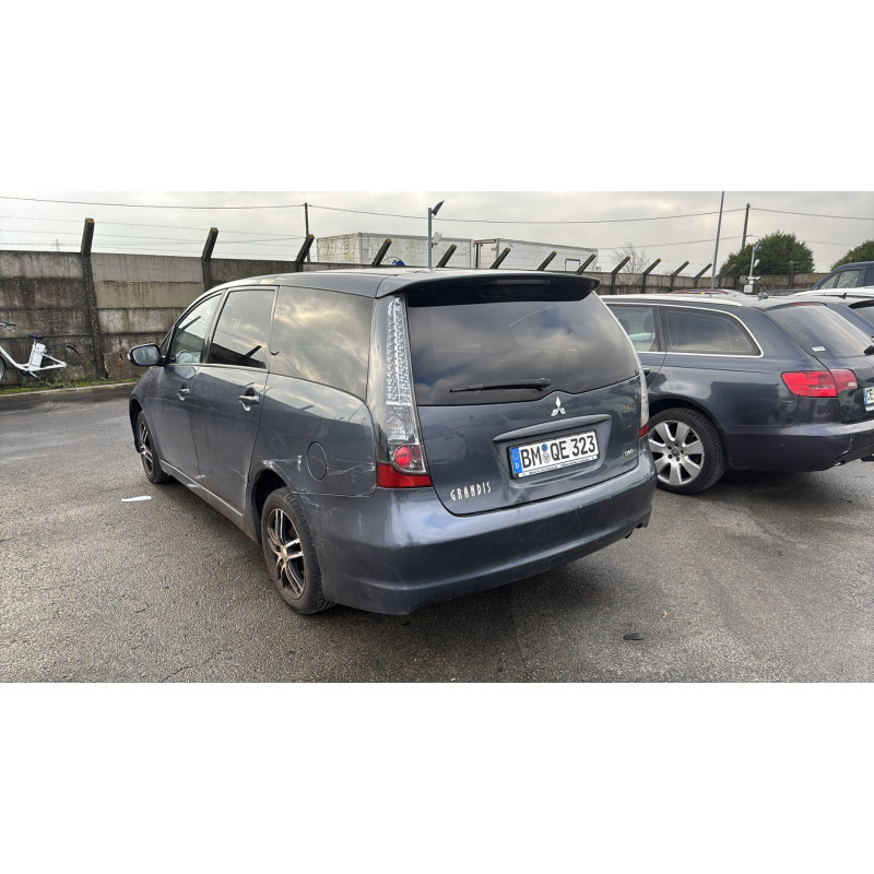 Pare choc avant MITSUBISHI GRANDIS Photo n°11