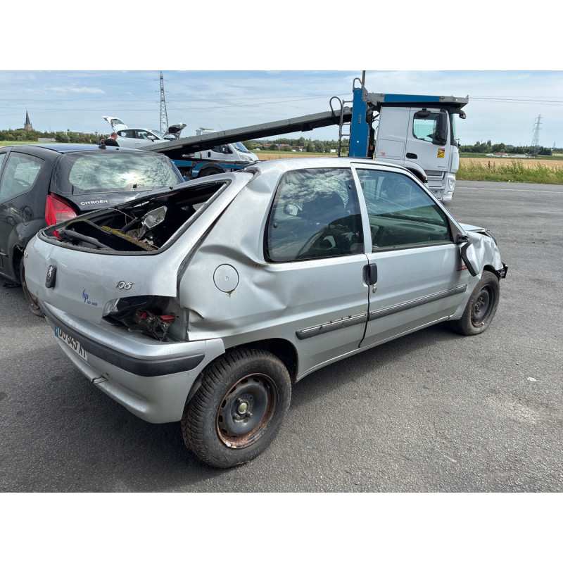 Porte avant droit PEUGEOT 106 Photo n°8