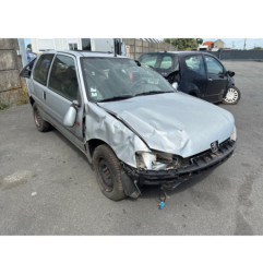 Porte avant droit PEUGEOT 106