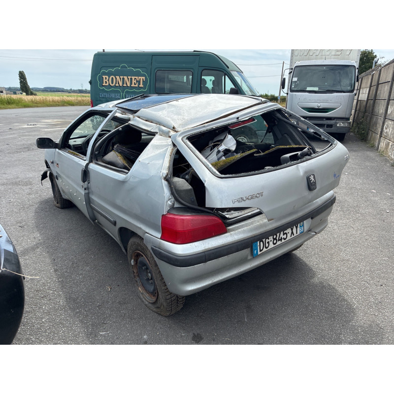 Porte avant droit PEUGEOT 106 Photo n°12