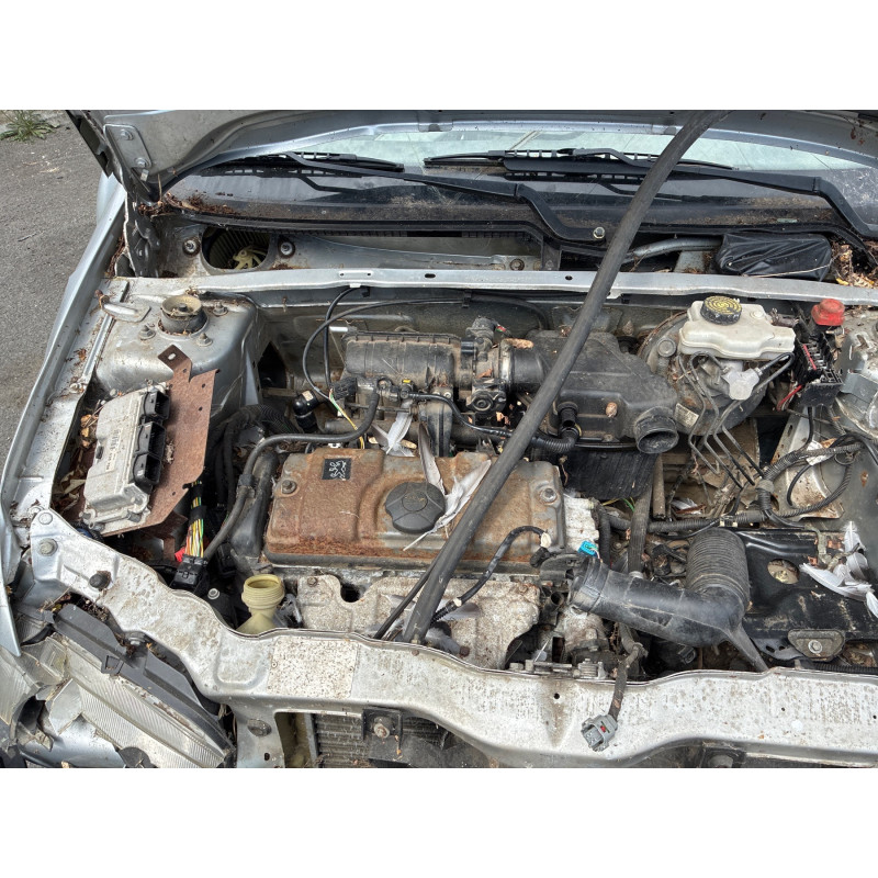 Porte avant droit PEUGEOT 106 Photo n°13
