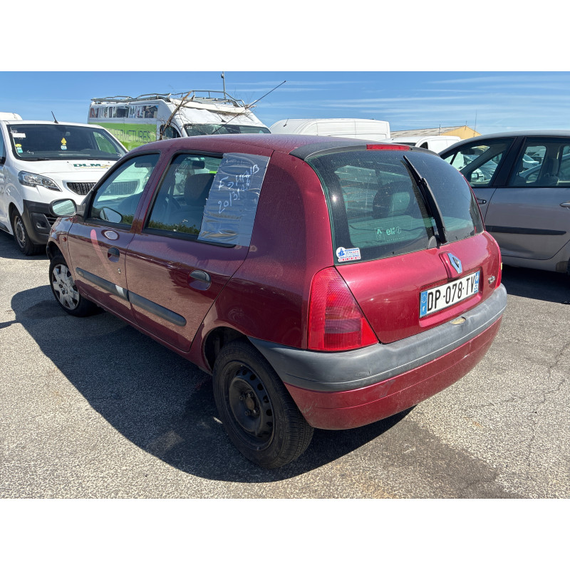 Capot RENAULT CLIO 2 Photo n°9