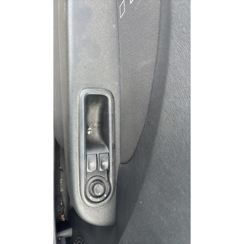 Vitre avant gauche RENAULT TWINGO 2 Photo n°12