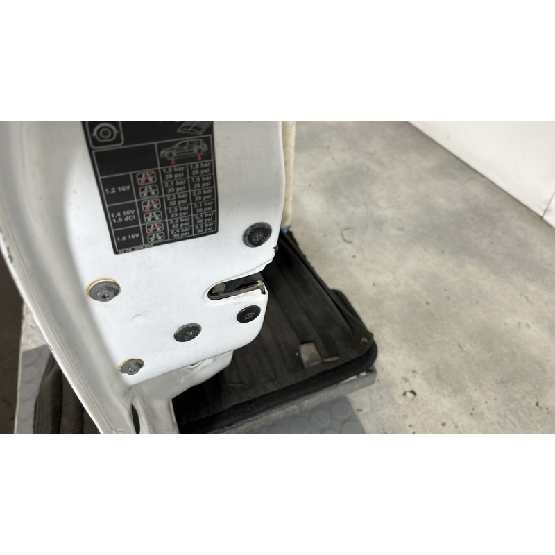 Porte avant gauche RENAULT CLIO 2 Photo n°3