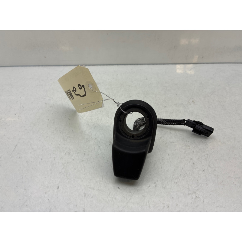 Bouton de coffre RENAULT TWINGO 3 Photo n°2