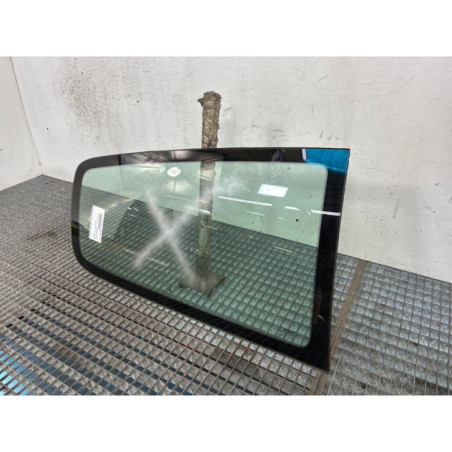 Custode arriere droit RENAULT CLIO 2