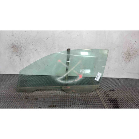 Vitre avant gauche FORD FOCUS 1