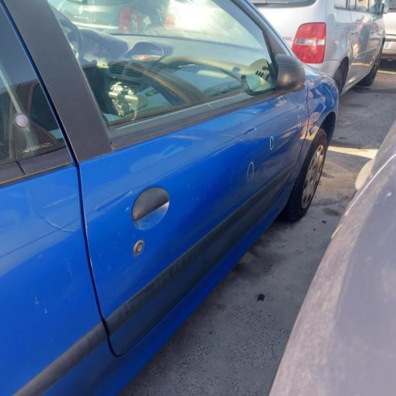 Pretensionneur de ceinture avant droit PEUGEOT 206 Photo n°16