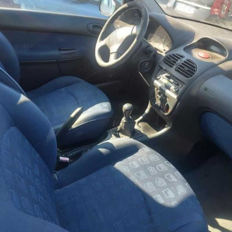 Pretensionneur de ceinture avant droit PEUGEOT 206 Photo n°17