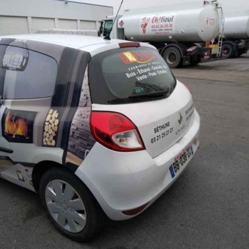 Pretensionneur de ceinture avant droit RENAULT CLIO 3 Photo n°7