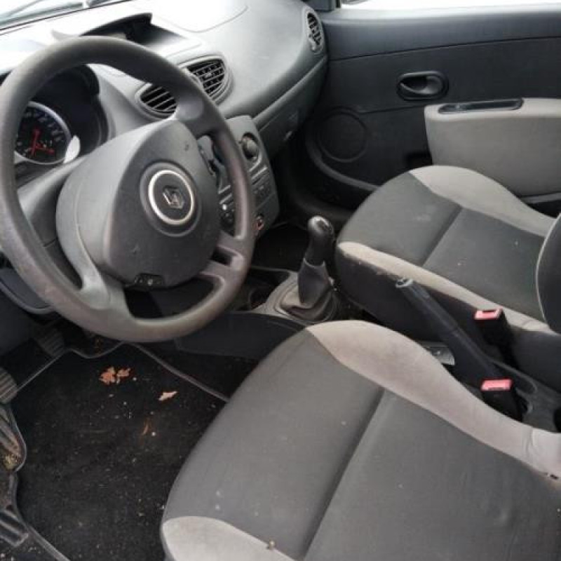 Pretensionneur de ceinture avant droit RENAULT CLIO 3 Photo n°8