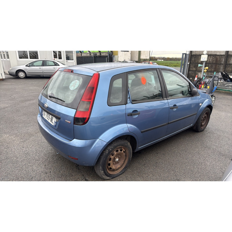 Plage arriere FORD FIESTA 5 Photo n°7