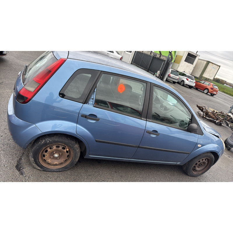 Plage arriere FORD FIESTA 5 Photo n°11