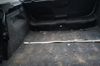 Pretensionneur de ceinture avant droit RENAULT CLIO 3
