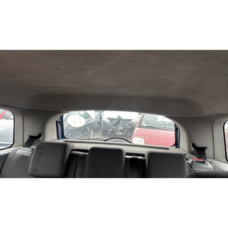 Plage arriere FORD FIESTA 5 Photo n°17