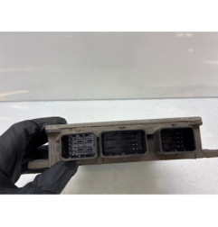 Calculateur moteur RENAULT CLIO 2 CAMPUS Photo n°1