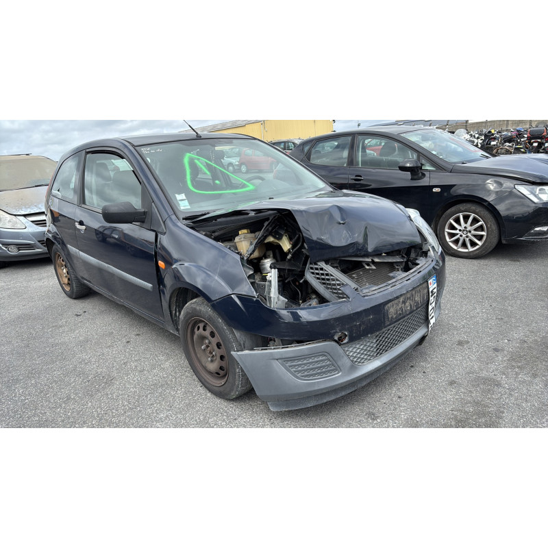 Plage arriere FORD FIESTA 5 Photo n°17