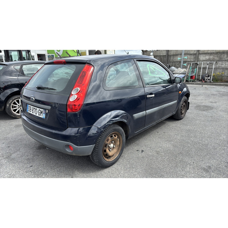 Plage arriere FORD FIESTA 5 Photo n°18