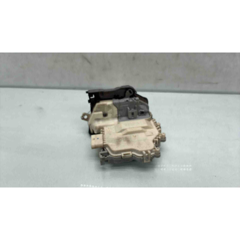 Serrure arriere droit AUDI A1 1 Photo n°3