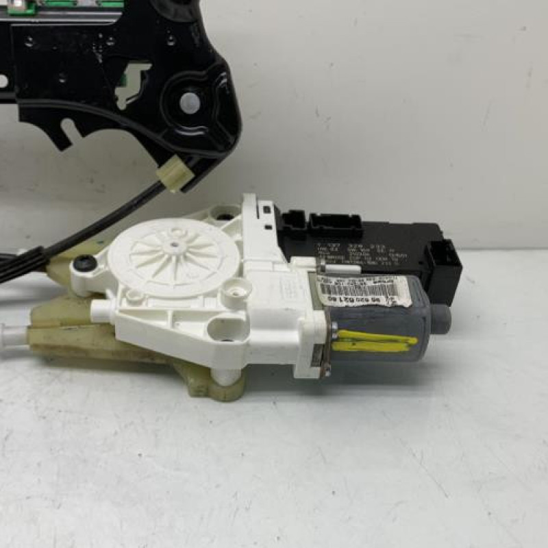 Leve vitre electrique avant droit PEUGEOT 407 Photo n°4