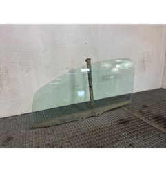 Vitre avant gauche PEUGEOT 107