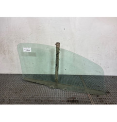 Vitre avant gauche PEUGEOT 107
