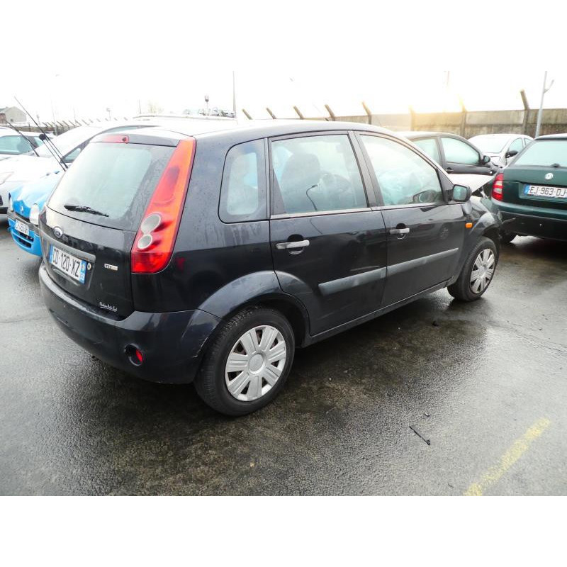 Plage arriere FORD FIESTA 5 Photo n°15