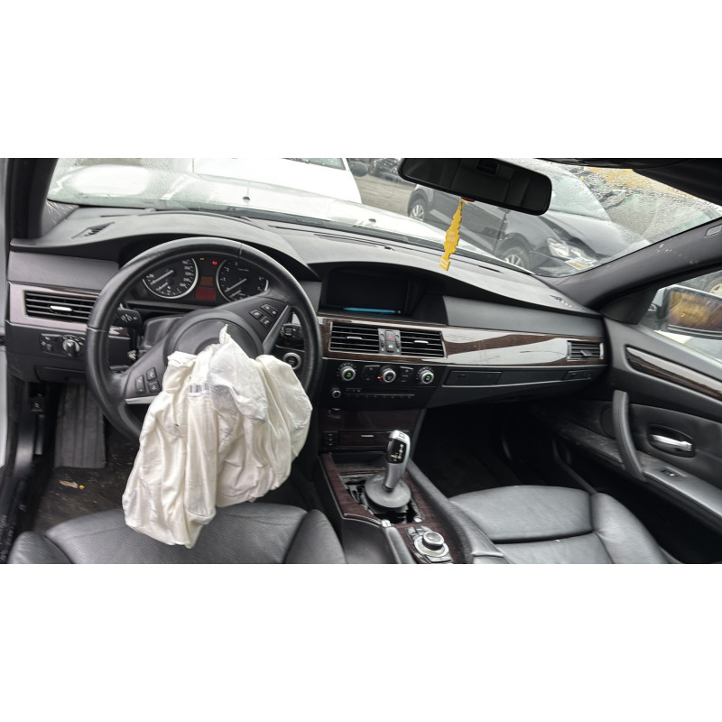 Plage arriere BMW SERIE 5 E61 Photo n°16