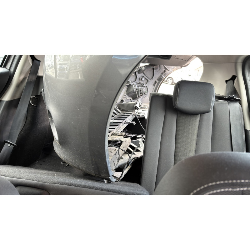 Plage arriere RENAULT MEGANE 3 Photo n°10