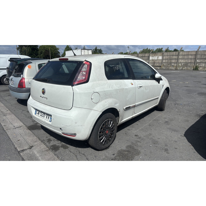 Plage arriere FIAT GRANDE PUNTO Photo n°7