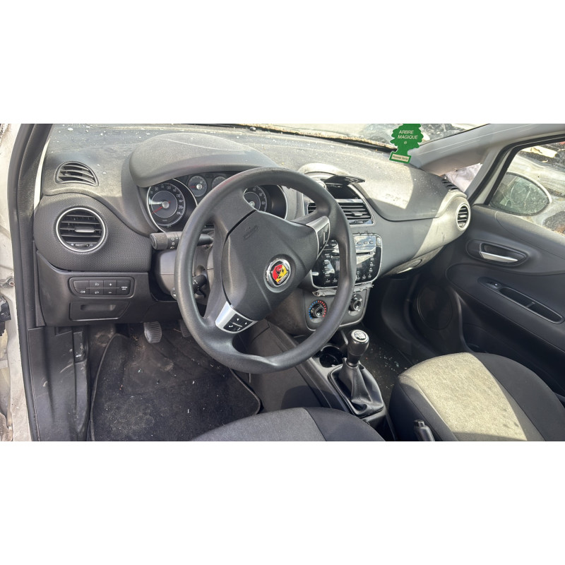 Plage arriere FIAT GRANDE PUNTO Photo n°15