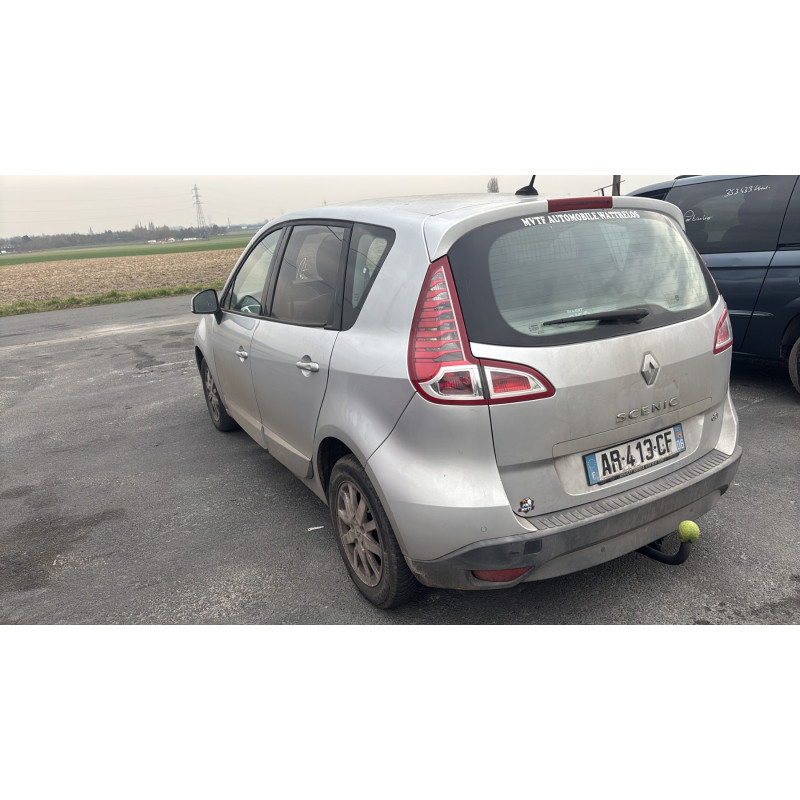 Plage arriere RENAULT SCENIC 3 Photo n°16