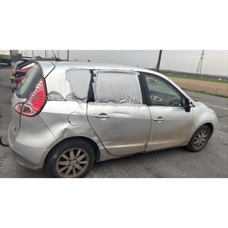 Plage arriere RENAULT SCENIC 3 Photo n°19