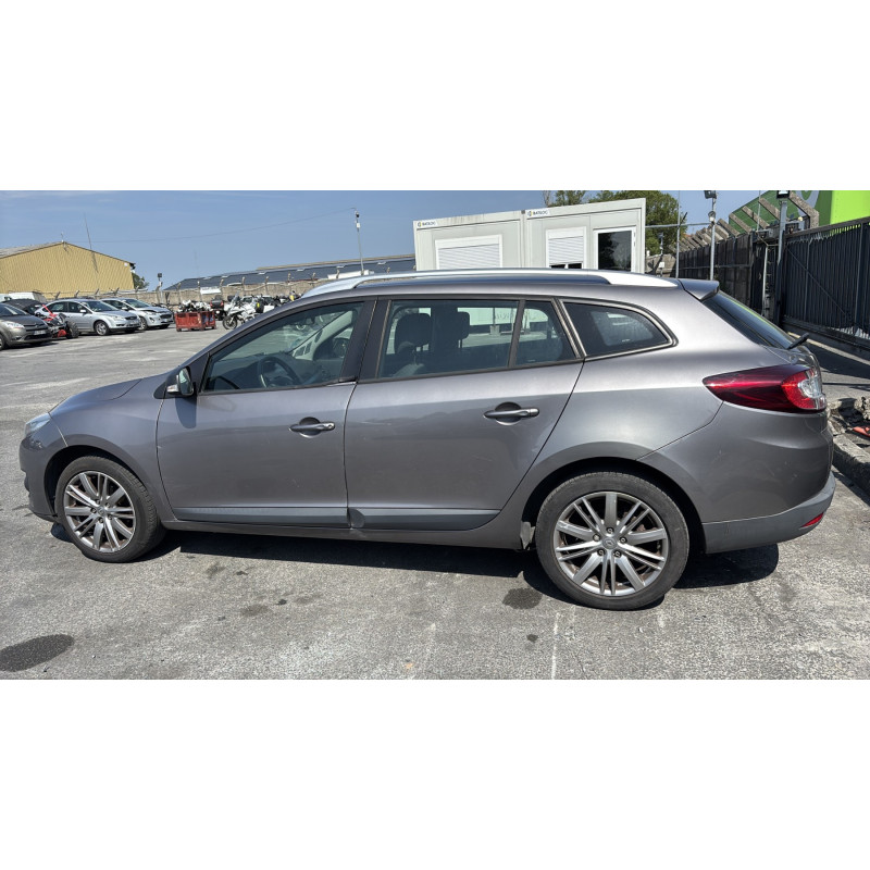 Plage arriere RENAULT MEGANE 3 Photo n°10