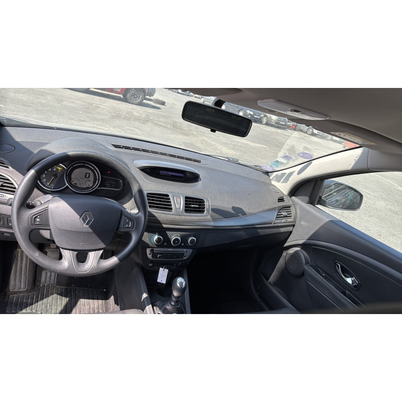 Plage arriere RENAULT MEGANE 3 Photo n°16