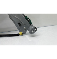 Leve vitre electrique avant droit RENAULT CLIO 3 Photo n°1