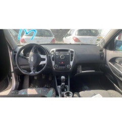 Plage arriere KIA CEE-D 1