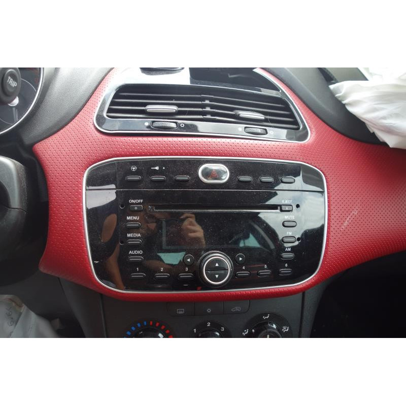 Plage arriere FIAT GRANDE PUNTO Photo n°7