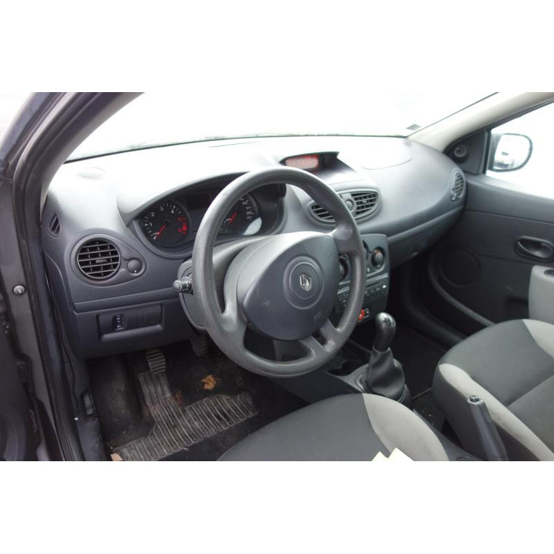 Plage arriere RENAULT CLIO 3 Photo n°5