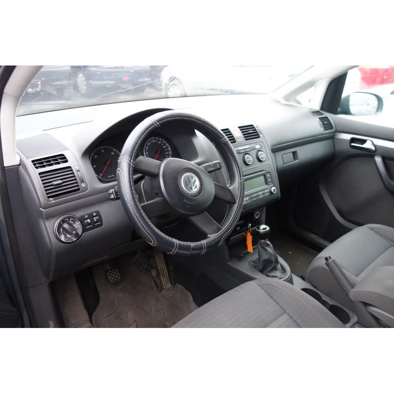 Plage arriere VOLKSWAGEN TOURAN 1 Photo n°5