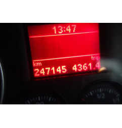 Plage arriere VOLKSWAGEN TOURAN 1