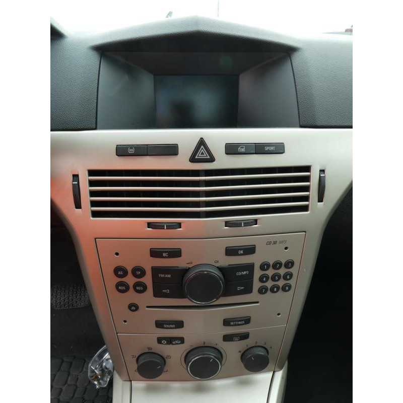 Plage arriere OPEL ASTRA H Photo n°9